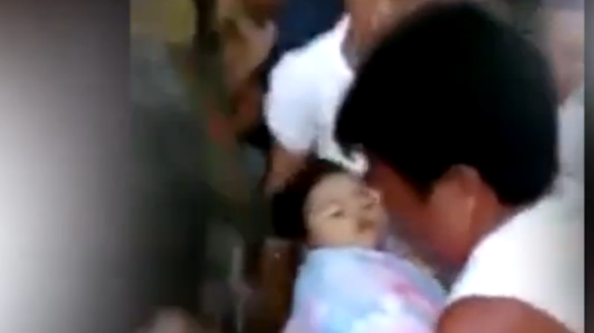 Φιλιππίνες: Δεν κατάφερε να επιζήσει το κοριτσάκι που «ξύπνησε» στην κηδεία του